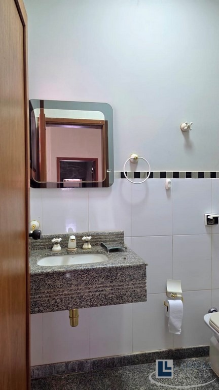Casa, 3 quartos, 320 m² - Foto 34