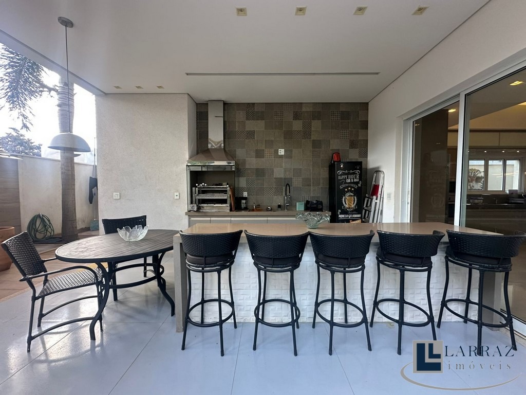 Casa, 3 quartos, 284 m² - Foto 9