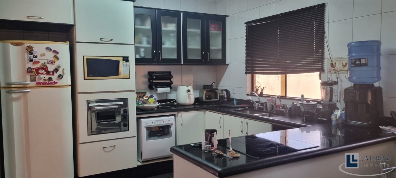 Casa, 4 quartos, 353 m² - Foto 15