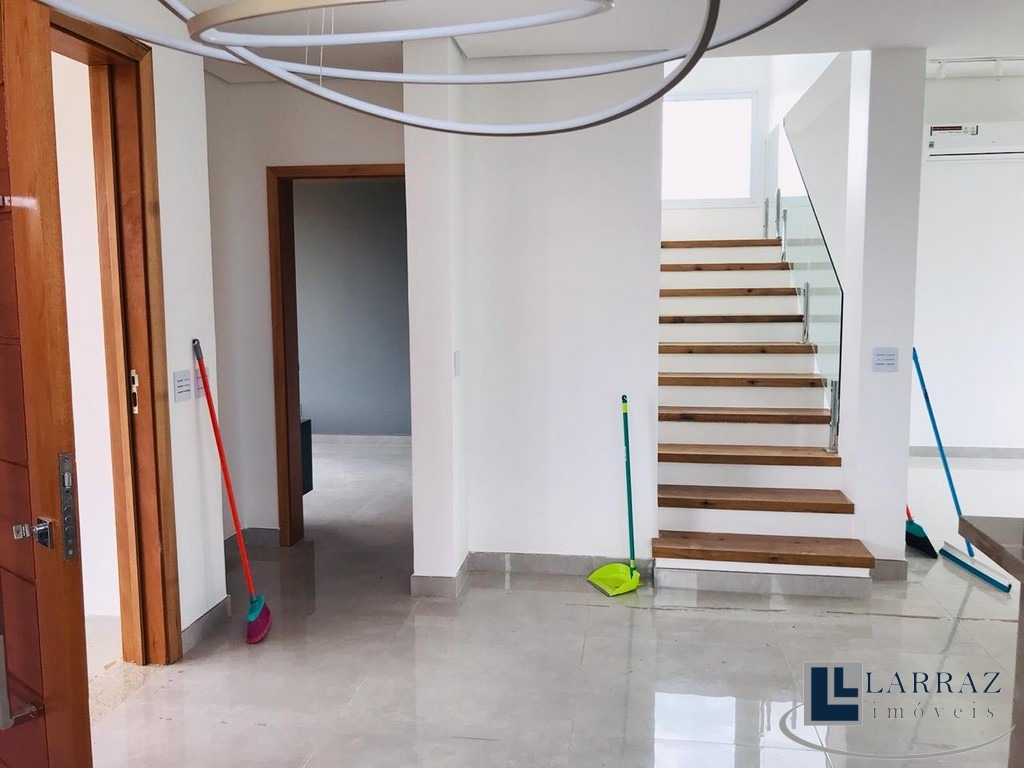 Casa, 3 quartos, 284 m² - Foto 30
