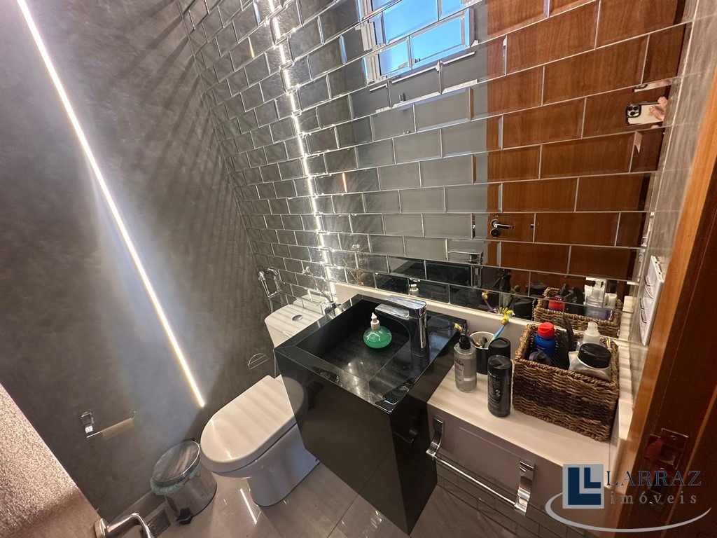 Casa, 3 quartos, 284 m² - Foto 56