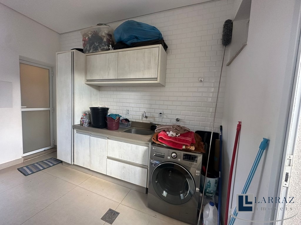 Casa, 3 quartos, 284 m² - Foto 42