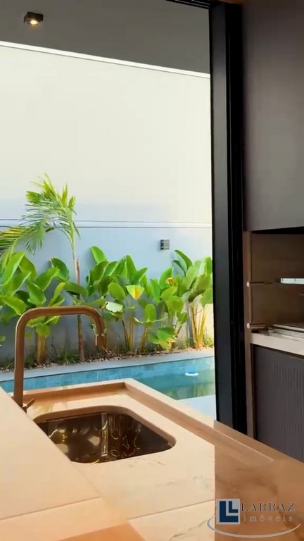 Casa, 4 quartos, 250 m² - Foto 9