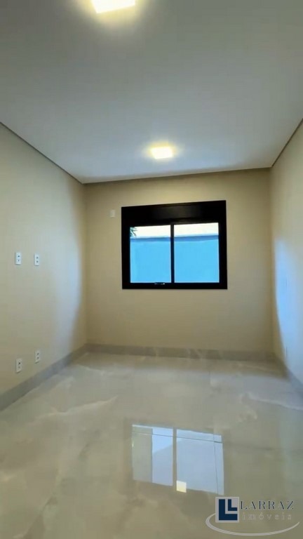 Casa, 4 quartos, 250 m² - Foto 19