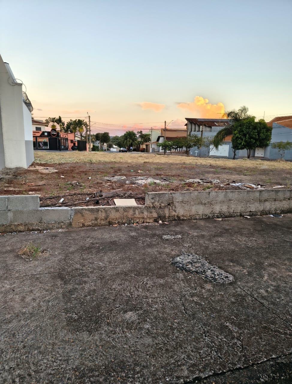 Loteamento e Condomínio, 238 m² - Foto 1