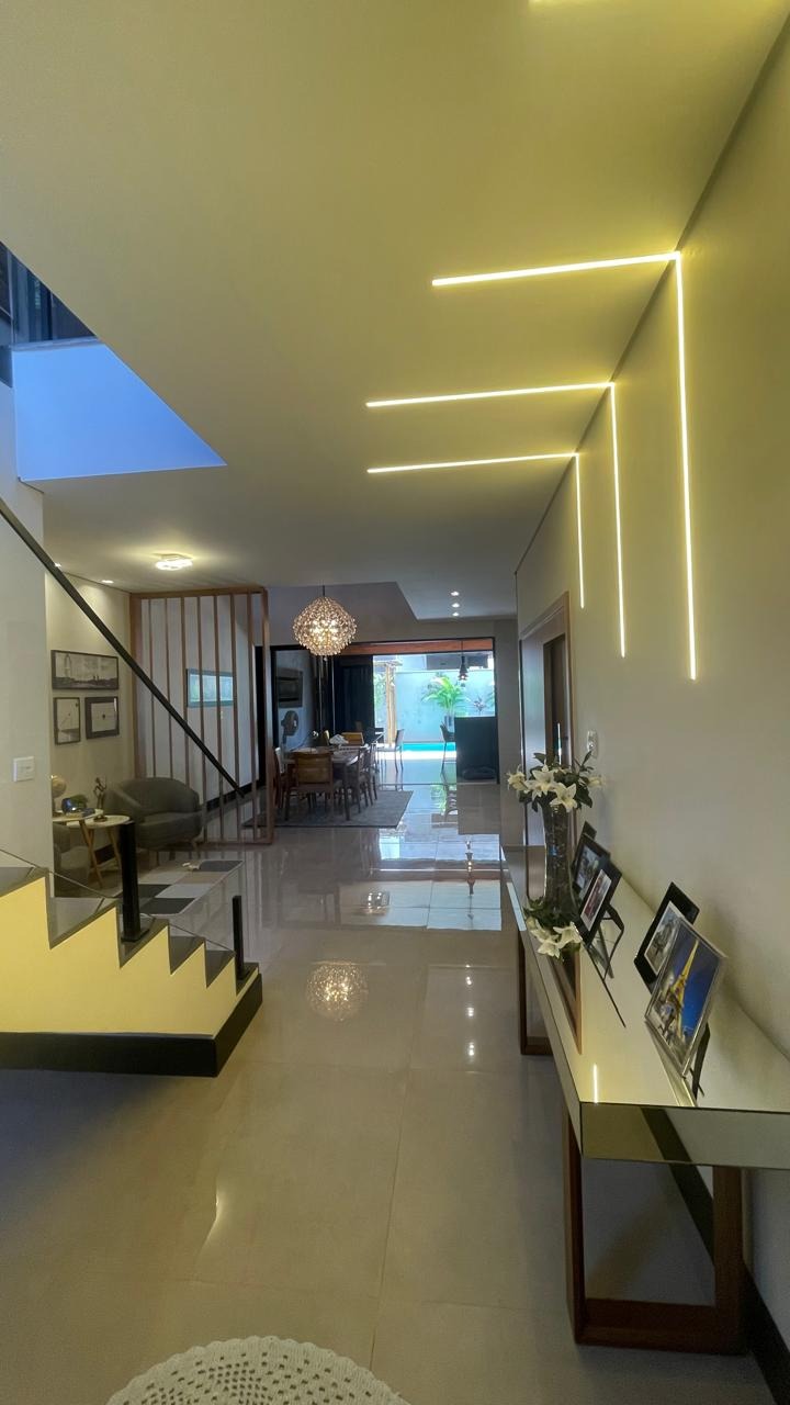 Casa, 3 quartos, 265 m² - Foto 1