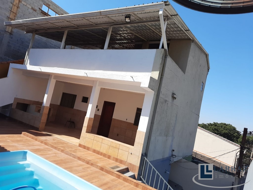 Casa, 5 quartos, 416 m² - Foto 1