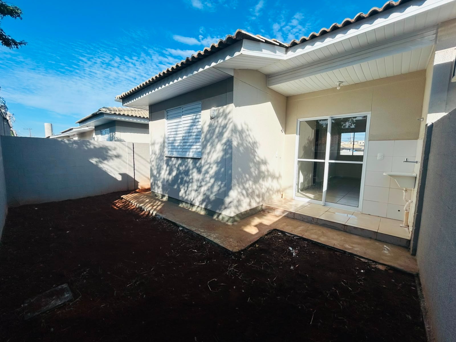 Casa, 2 quartos, 46 m² - Foto 1