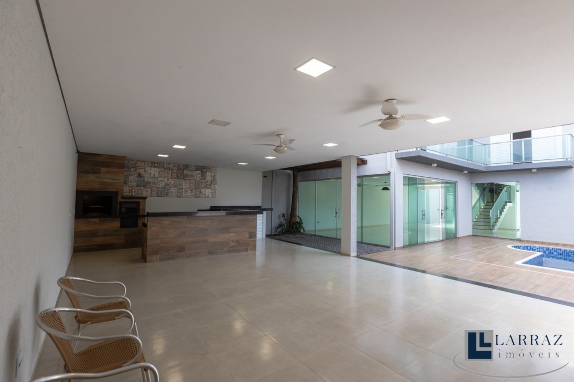 Casa, 4 quartos, 255 m² - Foto 8