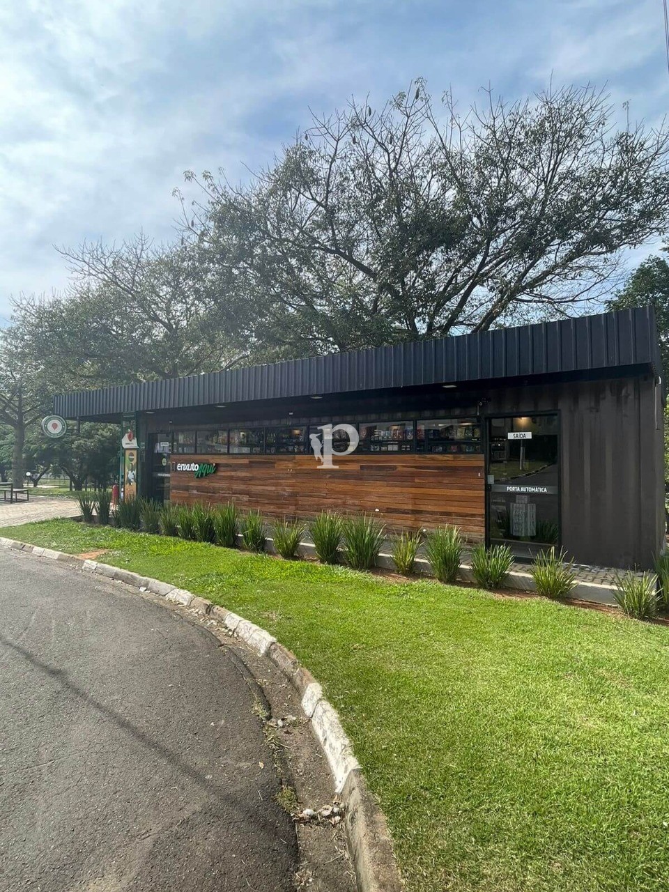 Casa à venda com 3 quartos, 300m² - Foto 34