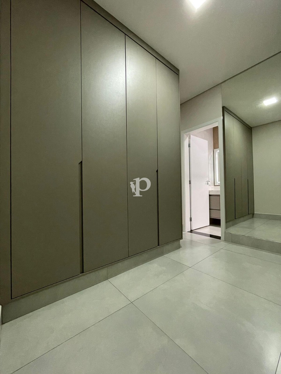 Casa à venda com 3 quartos, 300m² - Foto 12