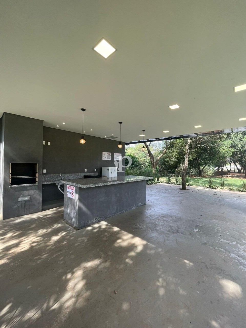 Casa à venda com 3 quartos, 300m² - Foto 49