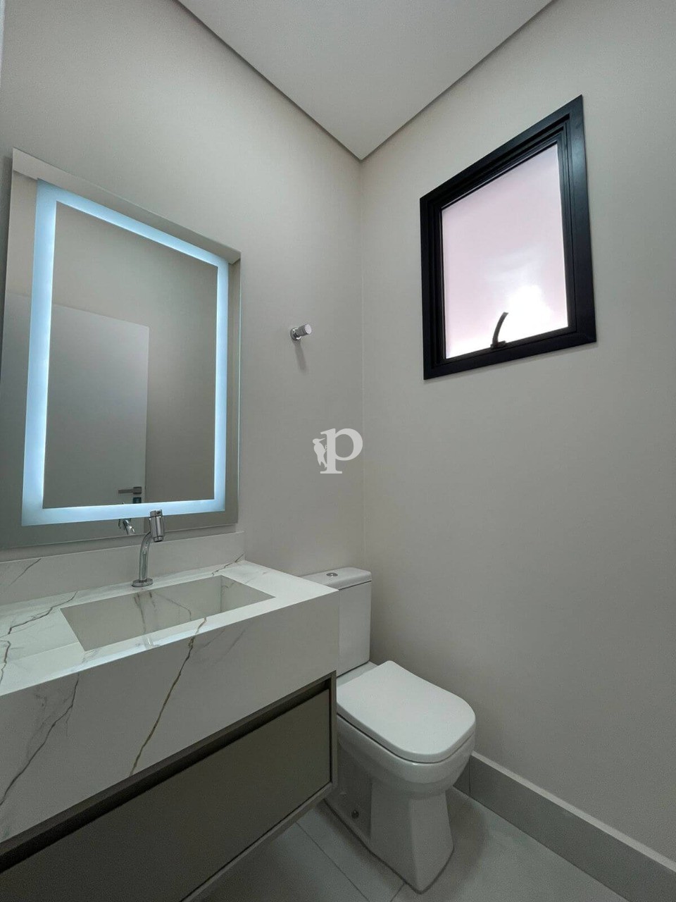 Casa à venda com 3 quartos, 300m² - Foto 25