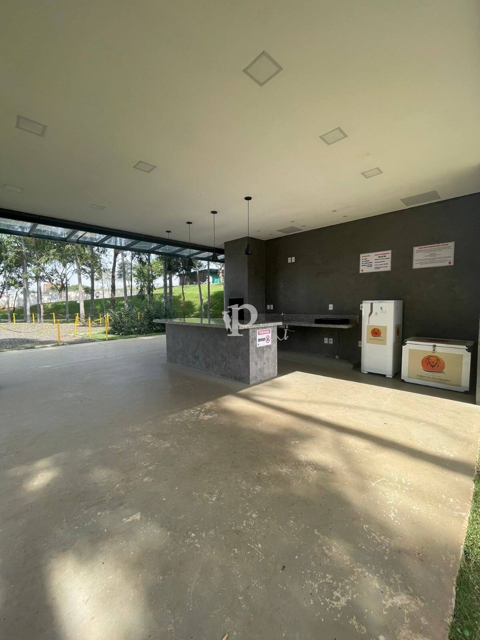 Casa à venda com 3 quartos, 300m² - Foto 43