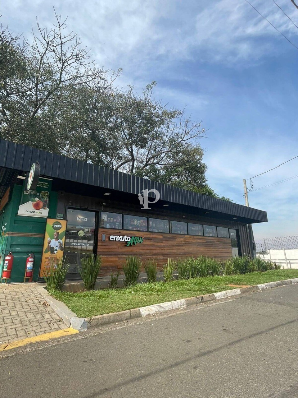 Casa à venda com 3 quartos, 300m² - Foto 35