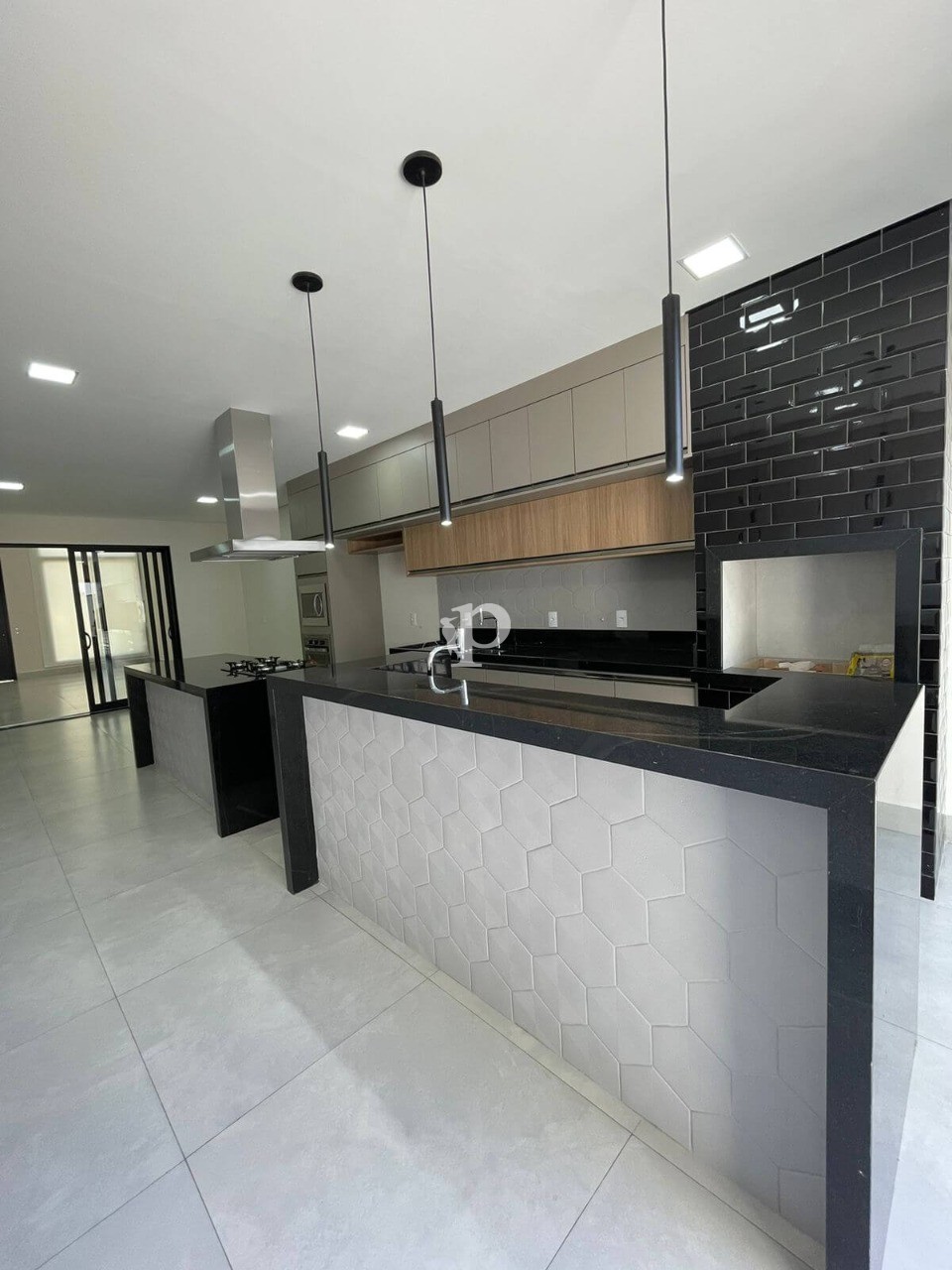 Casa à venda com 3 quartos, 300m² - Foto 9