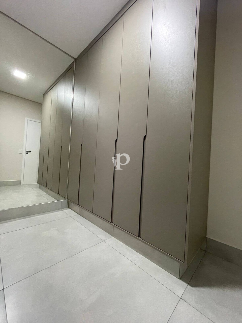 Casa à venda com 3 quartos, 300m² - Foto 14