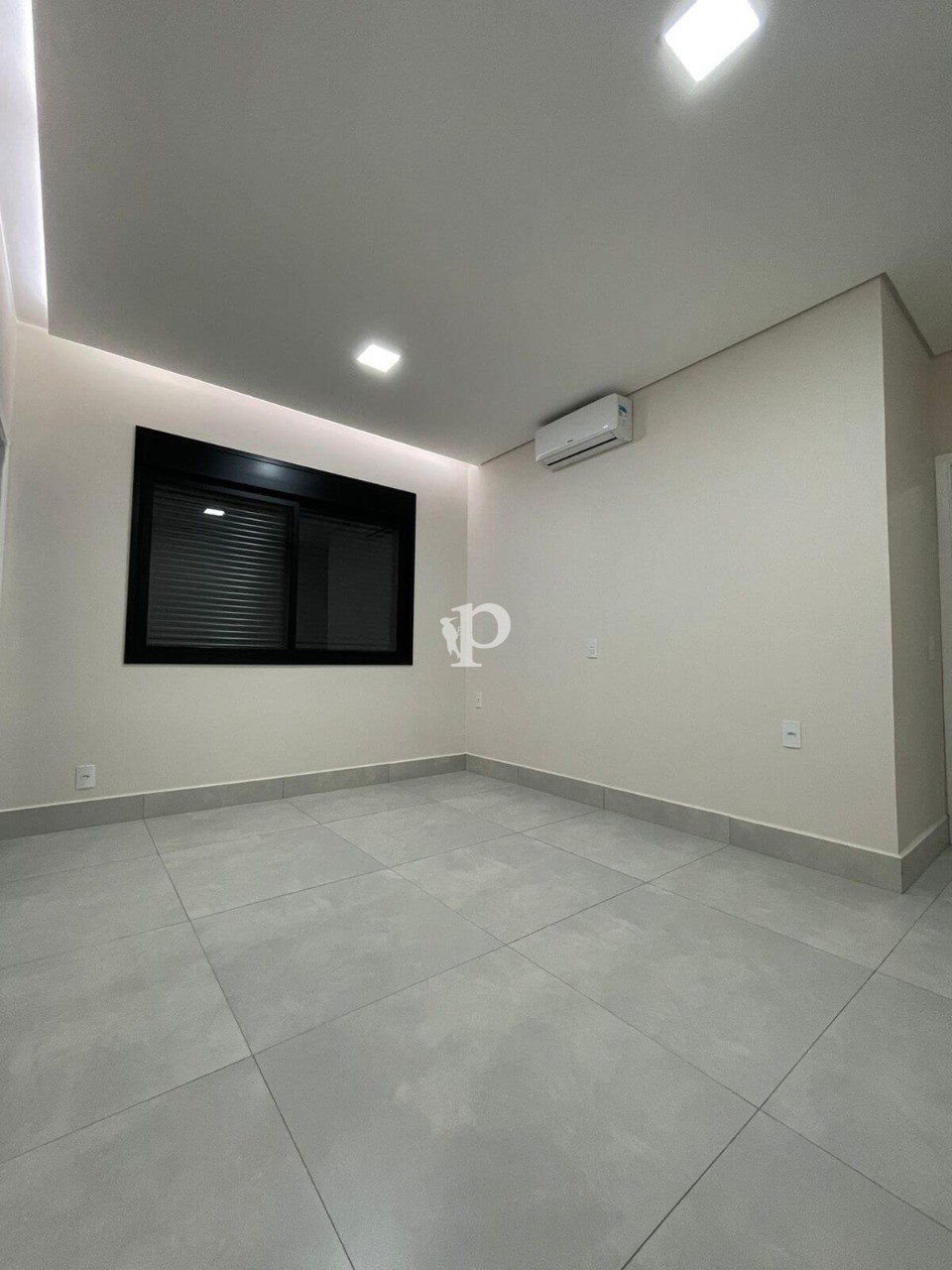 Casa à venda com 3 quartos, 300m² - Foto 11