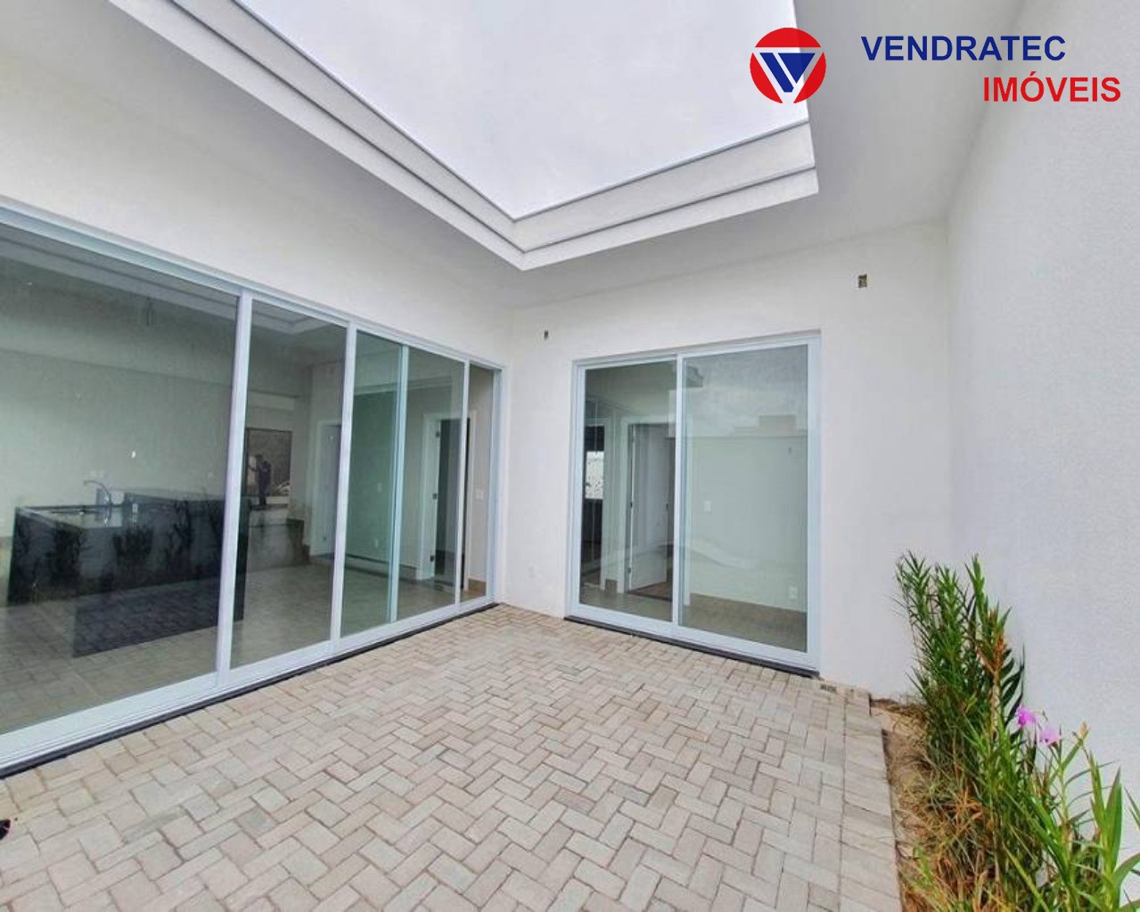 Casa à venda com 3 quartos, 210m² - Foto 6