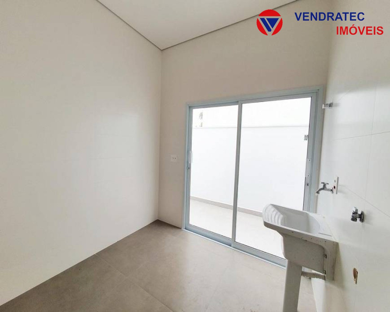 Casa à venda com 3 quartos, 210m² - Foto 11