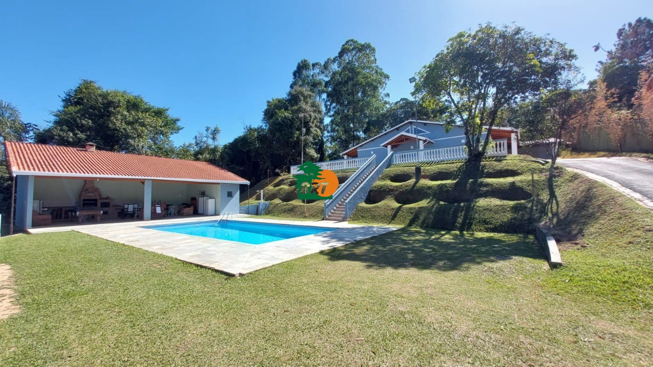 Casa em Condom�nio de Luxo � Venda em S�o Roque-SP, Bairro Saboo, 4 Quartos, 1 Su�te, 3 Sa