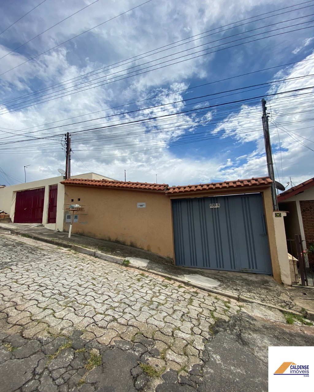 Casa, 4 quartos, 240 m² - Foto 1