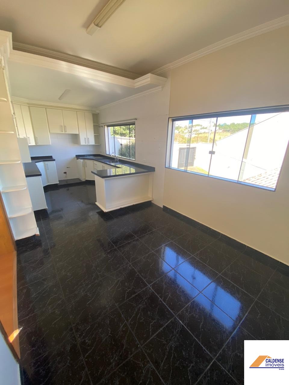 Casa, 4 quartos, 430 m² - Foto 3