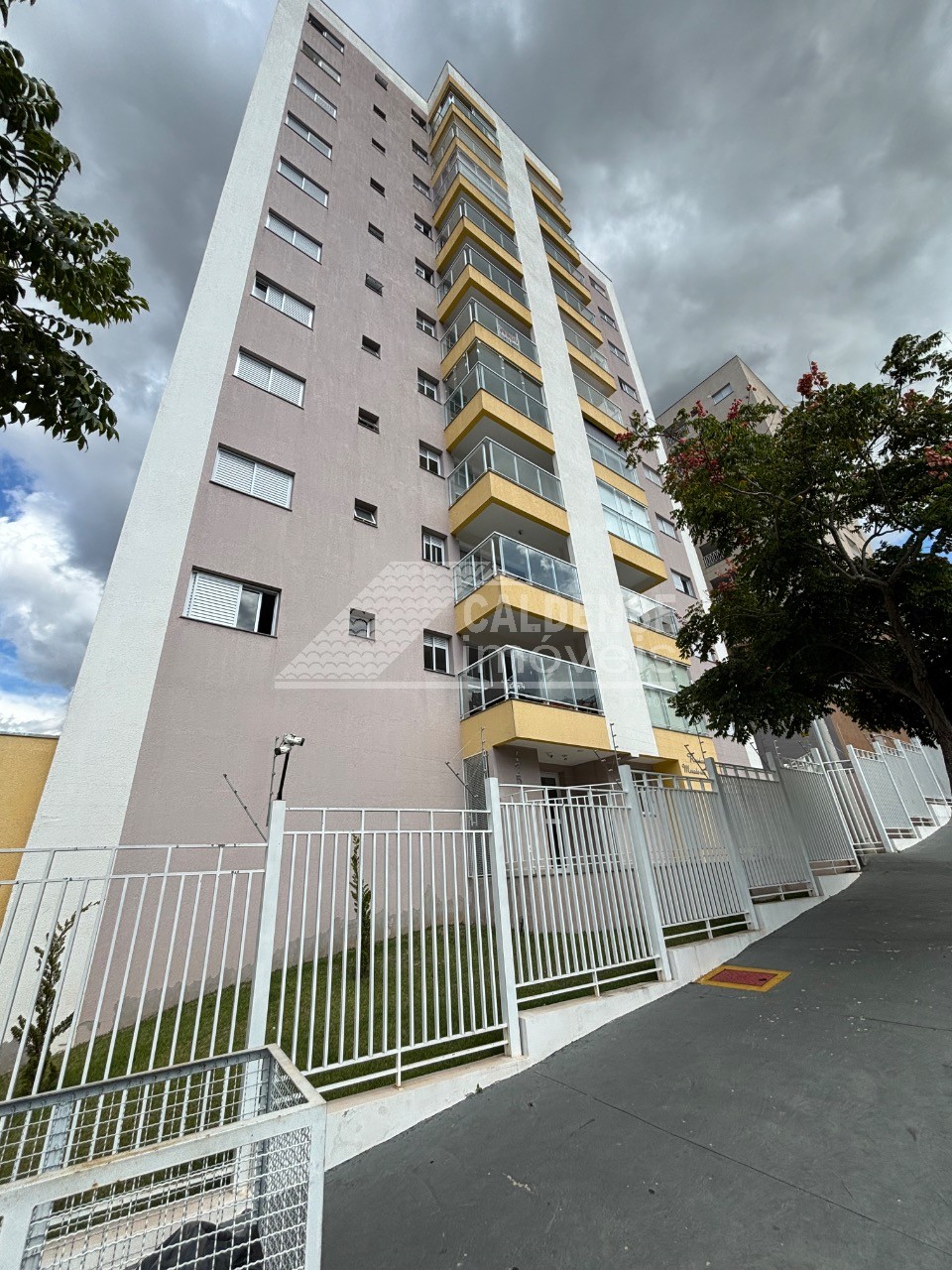 Apartamento, 2 quartos, 70 m² - Foto 1