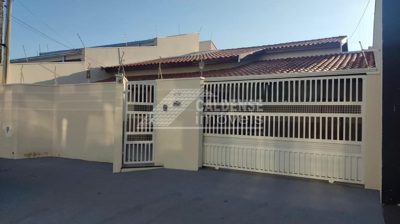 Casa, 3 quartos - Foto 1