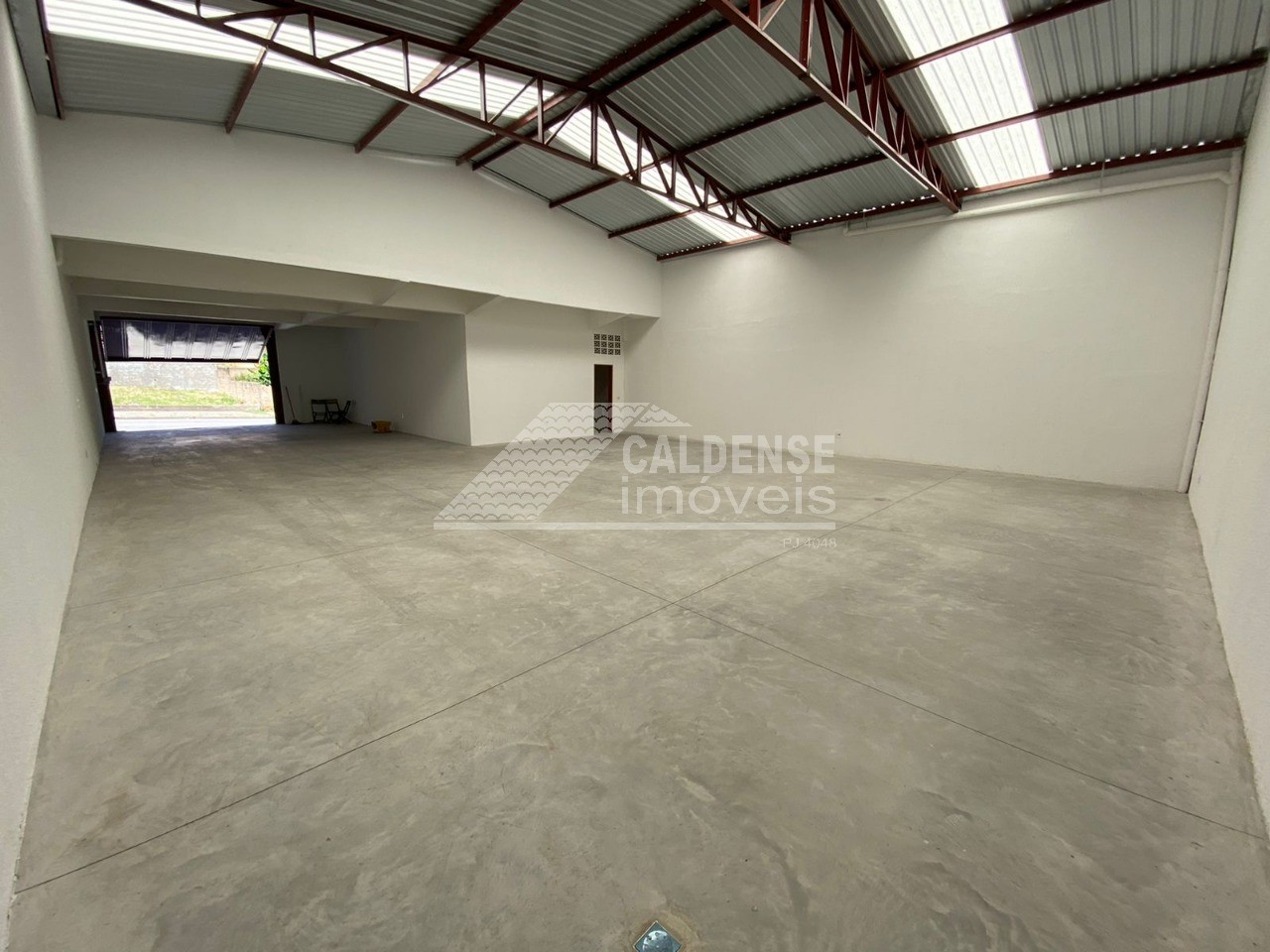Depósito-Galpão, 220 m² - Foto 2
