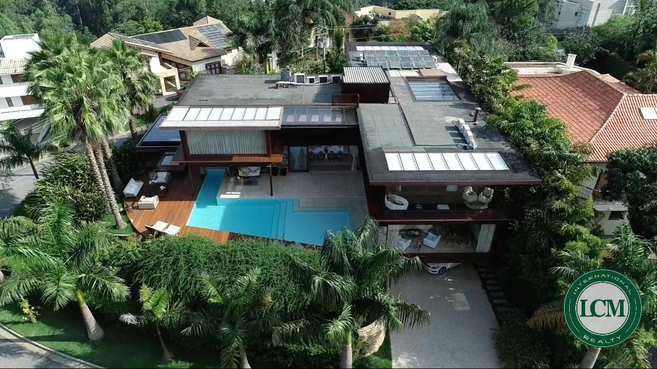 CASA RESIDENCIAL em Barueri - SP, Alphaville