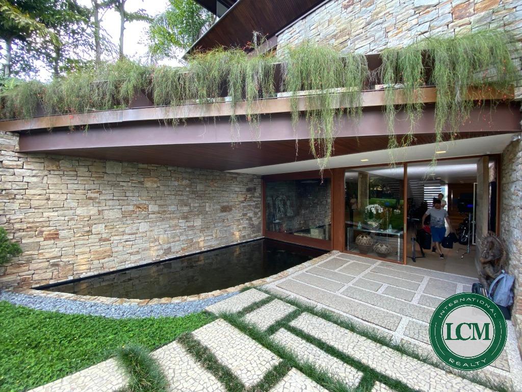 CASA RESIDENCIAL em Barueri - SP, Alphaville
