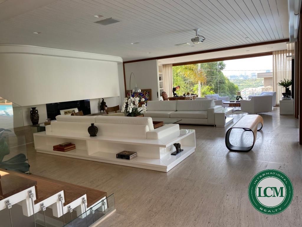 CASA RESIDENCIAL em Barueri - SP, Alphaville