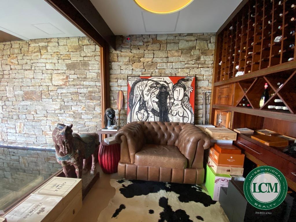 CASA RESIDENCIAL em Barueri - SP, Alphaville
