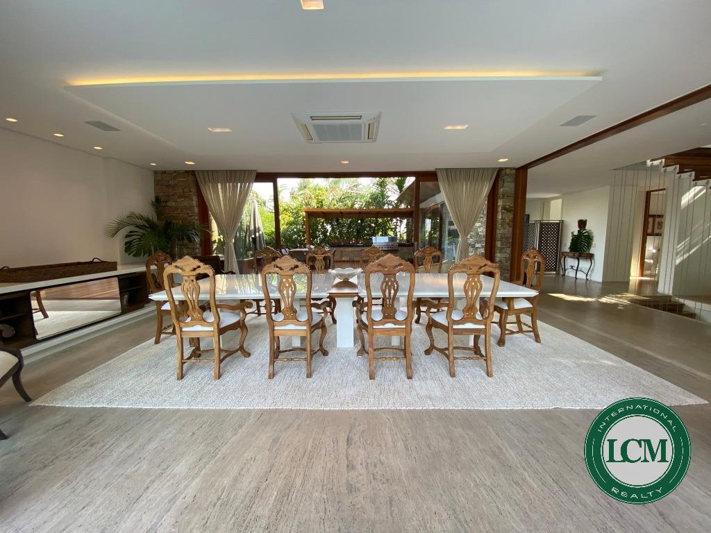 CASA RESIDENCIAL em Barueri - SP, Alphaville