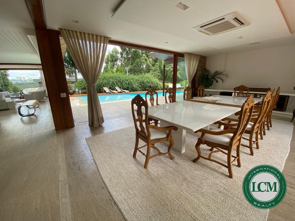 CASA RESIDENCIAL em Barueri - SP, Alphaville