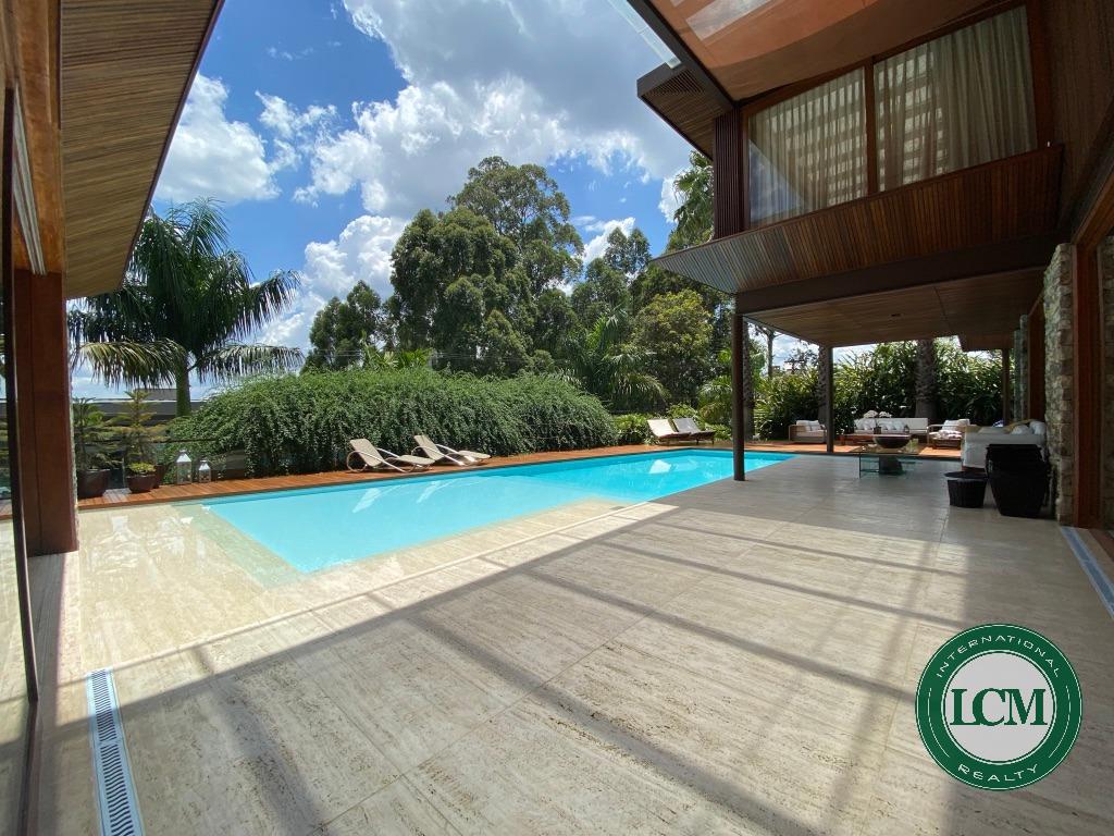 CASA RESIDENCIAL em Barueri - SP, Alphaville