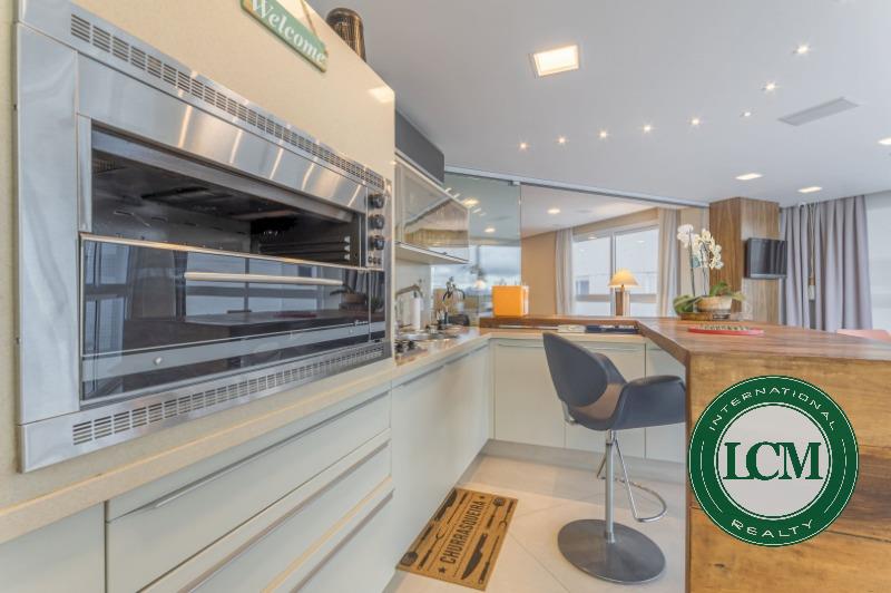 Apartamento de Luxuoso em Frente ao Mar