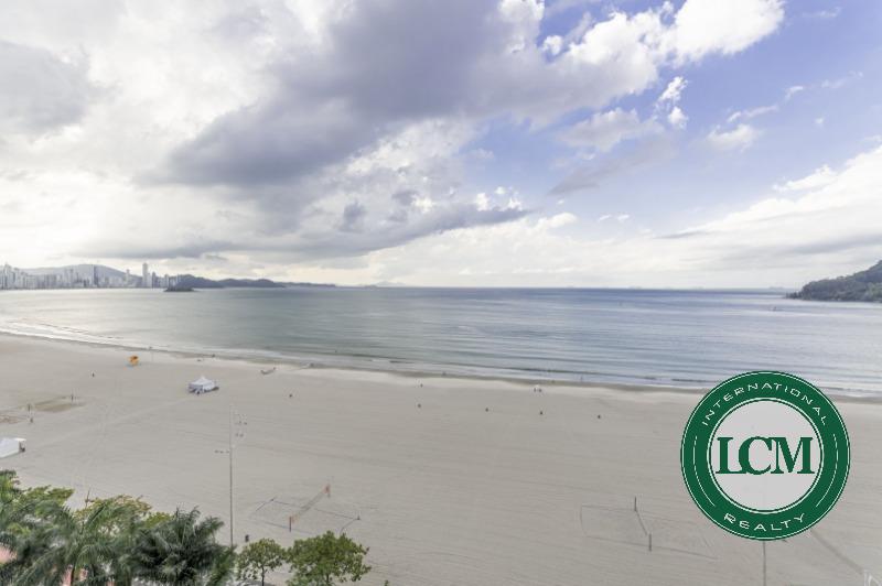Apartamento de Luxuoso em Frente ao Mar