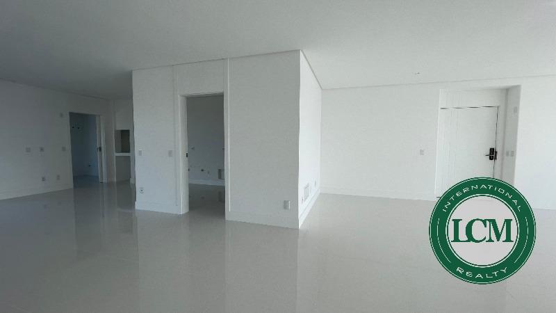 Apartamento Espetacular em YachHouse