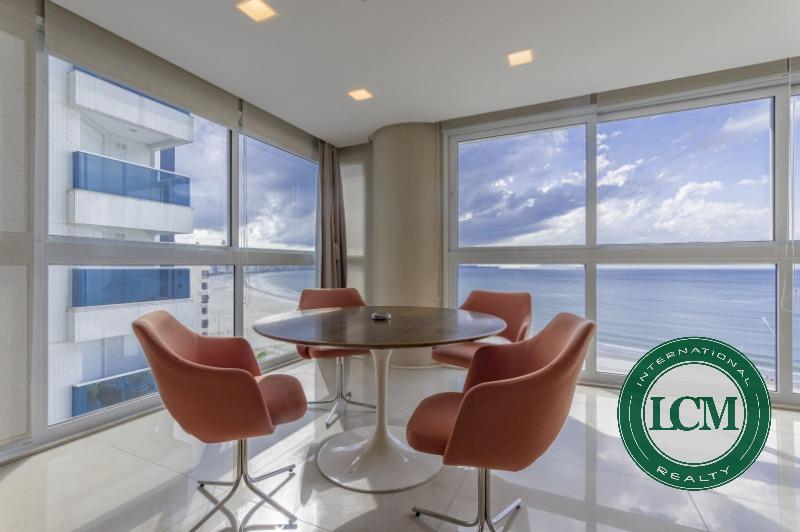 Apartamento de luxuoso em frente ao mar - foto 1