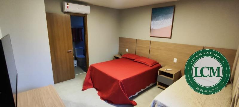 Casa com 7 Suítes e Hidromassagem