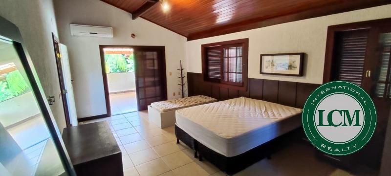 Casa na aldeia dos coqueiros- bahia