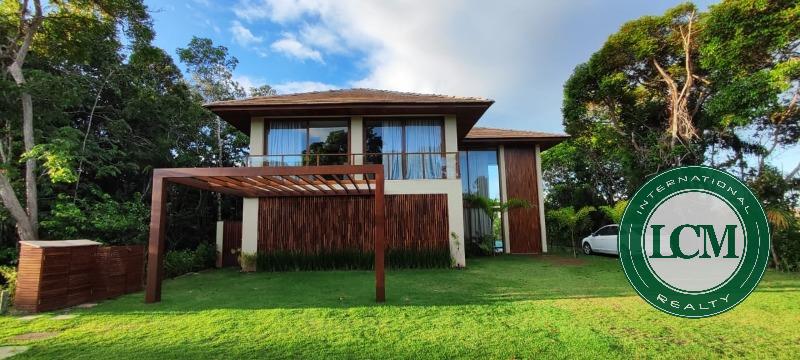 Casa com 7 Suítes e Hidromassagem