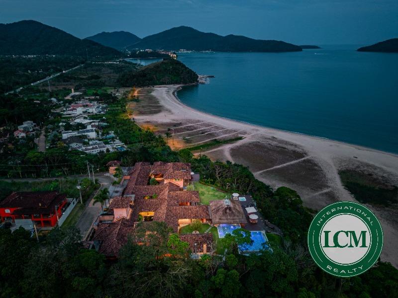 Mansão na Praia de Cocanha - Caraguatatuba