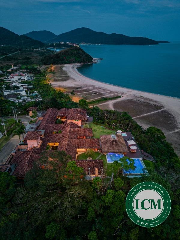 Mansão na Praia de Cocanha - Caraguatatuba