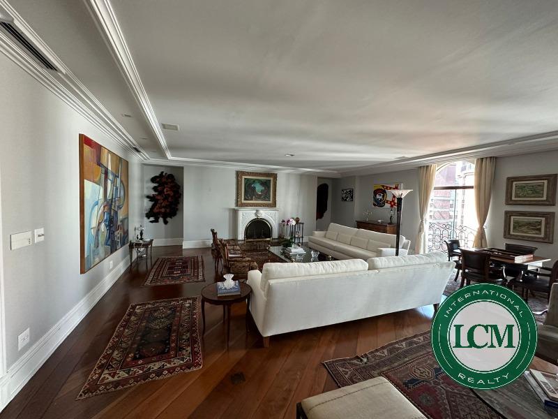 Apartamento a venda no Jardins
