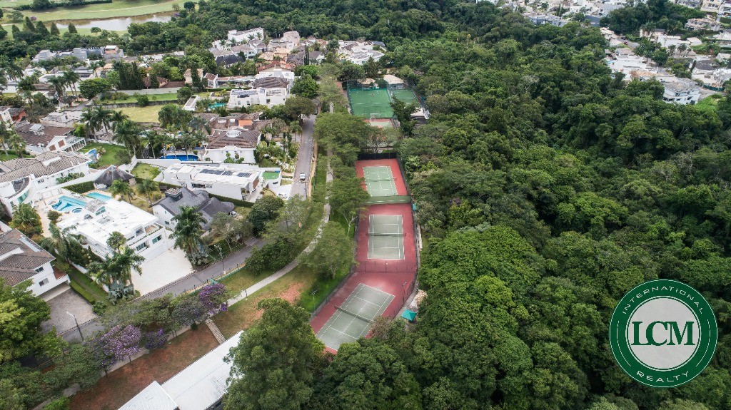 Casa moderna à venda no Condomínio SPII