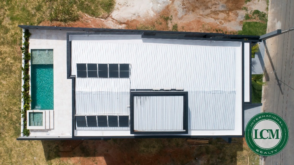 Casa moderna à venda no Condomínio SPII