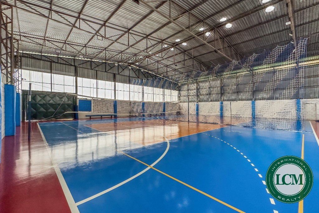 Casa moderna à venda no Condomínio SPII